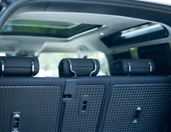 Interior Land Rover Defender 90 P300 [Japan] '2021–pr.