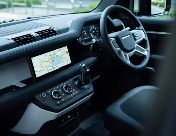 Interior Land Rover Defender 90 P300 [Japan] '2021–pr.