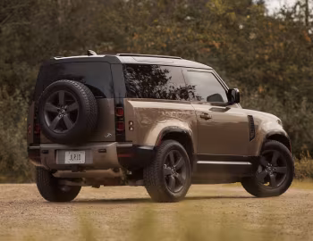 2021–pr. Land Rover Defender 90 P400 X-Dynamic [North America] '2021–pr.