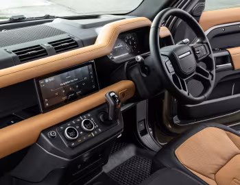 Interior Land Rover Defender 90 P400 X [UK-spec] '2020–pr.