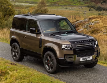 Land Rover Defender 90 P400 X [UK-spec] '2020–pr.