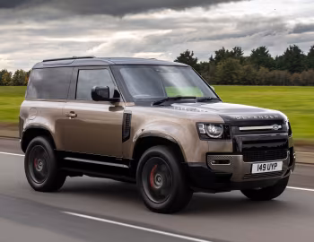Land Rover Defender 90 P400 X [UK-spec] '2020–pr.
