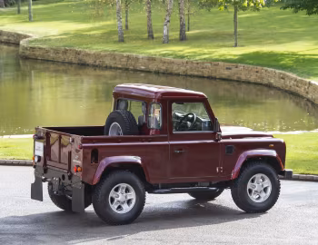 2007–16 Land Rover Defender 90 Pickup [UK-spec] '2006–16
