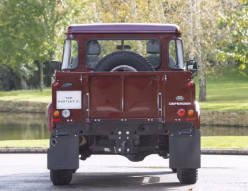 2007–16 Land Rover Defender 90 Pickup [UK-spec] '2006–16
