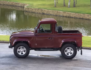 2007–16 Land Rover Defender 90 Pickup [UK-spec] '2006–16