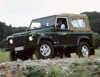 1999–2002 Land Rover Defender 90 Td5 Soft Top [LHD] '1998–2002