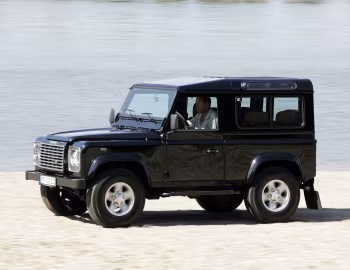 2003–06 Land Rover Defender 90 Station Wagon [LHD] '2002–06