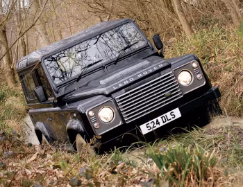 Land Rover Defender 90 Station Wagon [UK-spec] '2006–16