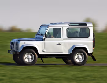 2003–06 Land Rover Defender 90 Station Wagon [LHD] '2002–06