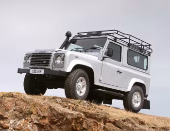 2003–06 Land Rover Defender 90 Station Wagon [UK-spec] '2002–06