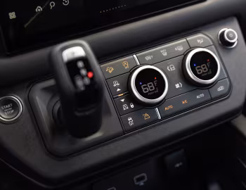 Interior 2022–pr. Land Rover Defender 90 V8 "Carpathian Edition" [North America] '2021–pr.