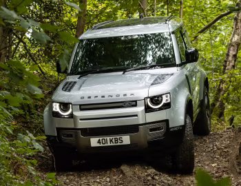 Land Rover Defender 90 X-Dynamic [UK-spec] '2020–pr.