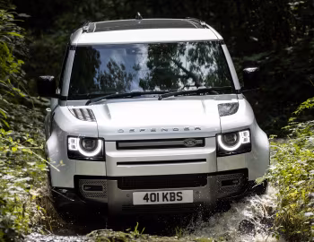 Land Rover Defender 90 X-Dynamic [UK-spec] '2020–pr.