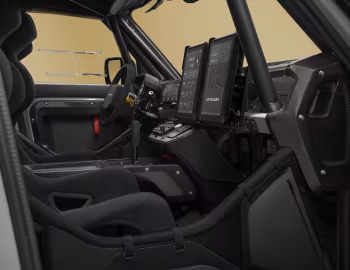 Interior Defender Dakar D7X '2026