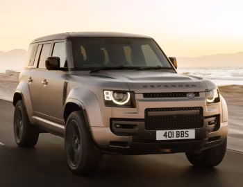 Defender OCTA [UK-spec] (110) '2024–25