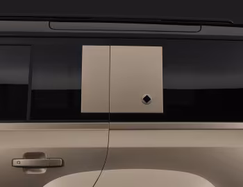 Defender OCTA [UK-spec] (110) '2024–25