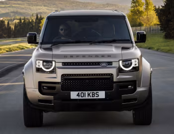 Defender OCTA [UK-spec] (110) '2024–25