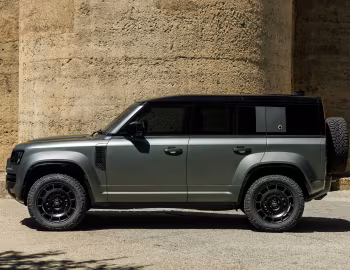 Defender OCTA "Edition One" [UK-spec] (110) '2024–25