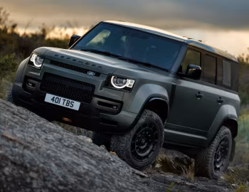 Defender OCTA "Edition One" [UK-spec] (110) '2024–25