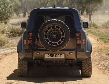Defender OCTA "Edition One" [Worldwide] (110) '2024–25