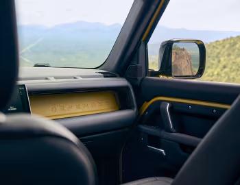 Intérieur Defender Trophy [Worldwide] (110) '2025–pr.