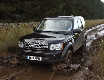 Land Rover Discovery 4 SDV6 HSE [UK-spec] (L319) '2009–13