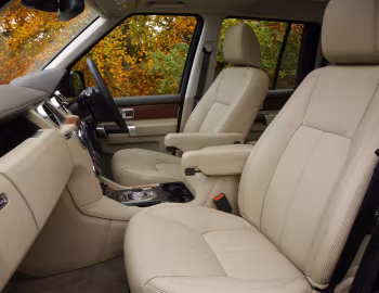 Interior Land Rover Discovery 4 SDV6 HSE [UK-spec] (L319) '2009–13