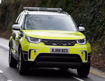 Land Rover Discovery Highways England [UK-spec] '2019