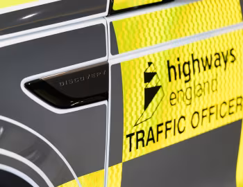 Land Rover Discovery Highways England [UK-spec] '2019