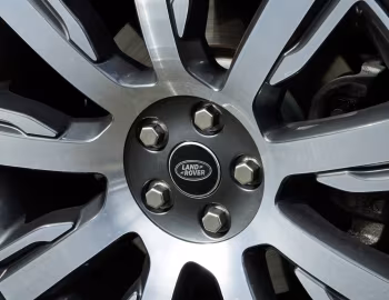 Land Rover Discovery HSE [UK-spec] (L462) '2017–20