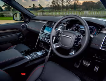 Interior Land Rover Discovery HSE Sd6 Dynamic Design Pack [UK-spec] (L462) '2017–20