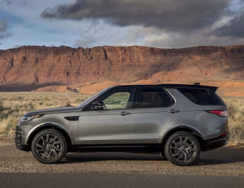 2017–20 Land Rover Discovery HSE Si6 Dynamic Design Pack [North America] (L462) '2017–20