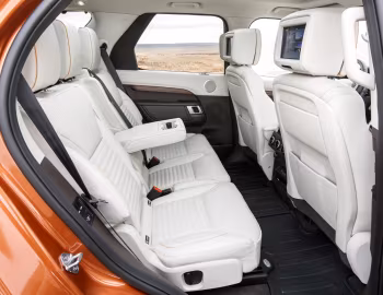 Interior 2017–20 Land Rover Discovery HSE Td6 [North America] (L462) '2017–20