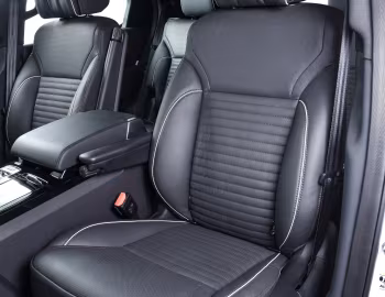 Interior Land Rover Discovery HSE Td6 [South Africa] (L462) '2017–21