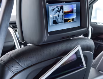 Interior Land Rover Discovery HSE Td6 [South Africa] (L462) '2017–21