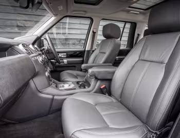 Interior Land Rover Discovery "Landmark" [UK-spec] (L319) '2015–16
