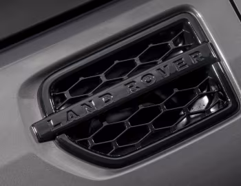 Land Rover Discovery "Landmark" [UK-spec] (L319) '2015–16