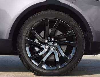 Land Rover Discovery "Landmark" [Worldwide] (L462) '2019–20