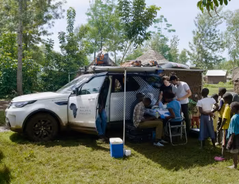 Land Rover Discovery "Mobile Malaria Project" (L462) '2019