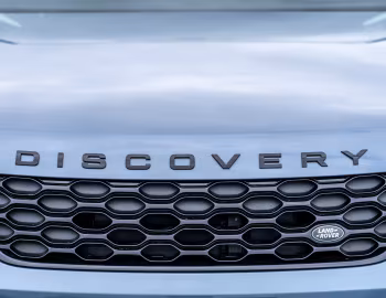 Land Rover Discovery P300 R-Dynamic HSE [Taiwan] (L462) '2022–pr.