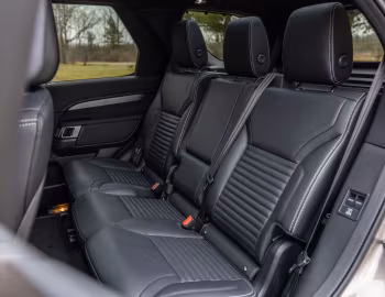 Interior 2021–pr. Land Rover Discovery P360 R-Dynamic [North America] (L462) '2021–pr.