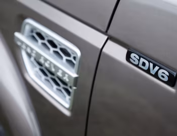 Land Rover Discovery SDV6 HSE [Worldwide] (L319) '2013–16