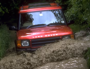 Land Rover Discovery Series II [UK-spec] '1998–2002