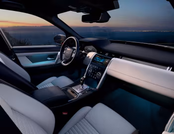Interior Land Rover Discovery Sport D180 HSE R-Dynamic [Worldwide] (L550) '2019–pr.