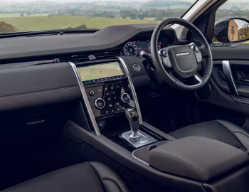 Interior Land Rover Discovery Sport D180 SE [UK-spec] (L550) '2019–pr.
