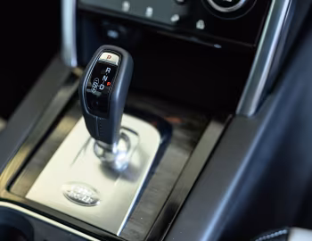 Interior Land Rover Discovery Sport D180 SE R-Dynamic [Japan] (L550) '2020–pr.