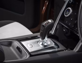 Interior Land Rover Discovery Sport P250 SE R-Dynamic [Australia] (L550) '2020–pr.