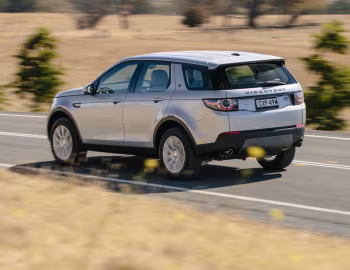 Land Rover Discovery Sport SE [Australia] (L550) '2015–19