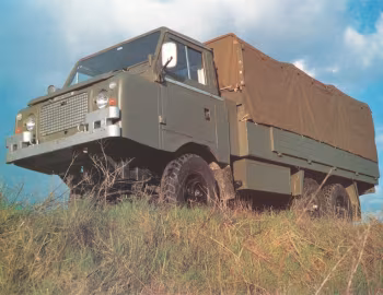 Land Rover FC 82