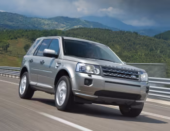 Land Rover Freelander 2 TD4 HSE [Worldwide] (L359) '2010–12
